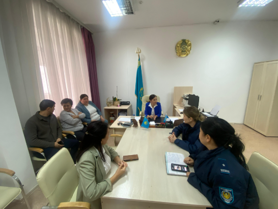 Терроризмге қарсы қорғалуының жай-күйін тексеру – КММ «№71 мектеп-лицейі». Оқушылар және қызметкерлермен әңгіме. Проверка состояния антитеррористической защищённости КГУ «Школы-лицея № 71». Беседа с учащимися и сотрудниками