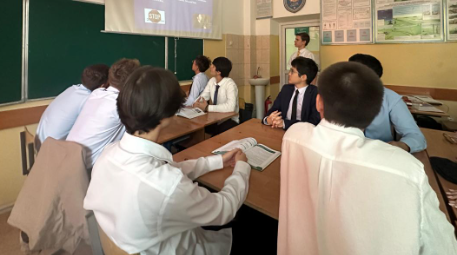 "ИнтернеттІ білім алуда пайдалану пайдасы мен кауіпі"